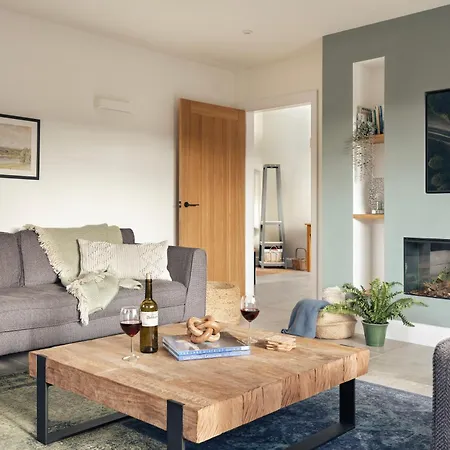 Lily Bank - Ridgestone Holiday home *